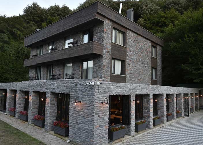 Adess Hotel