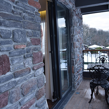 Adess Hotel